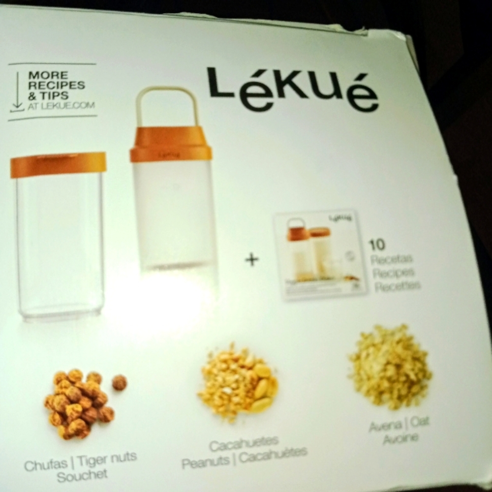 Lekue nut and grain milk maker